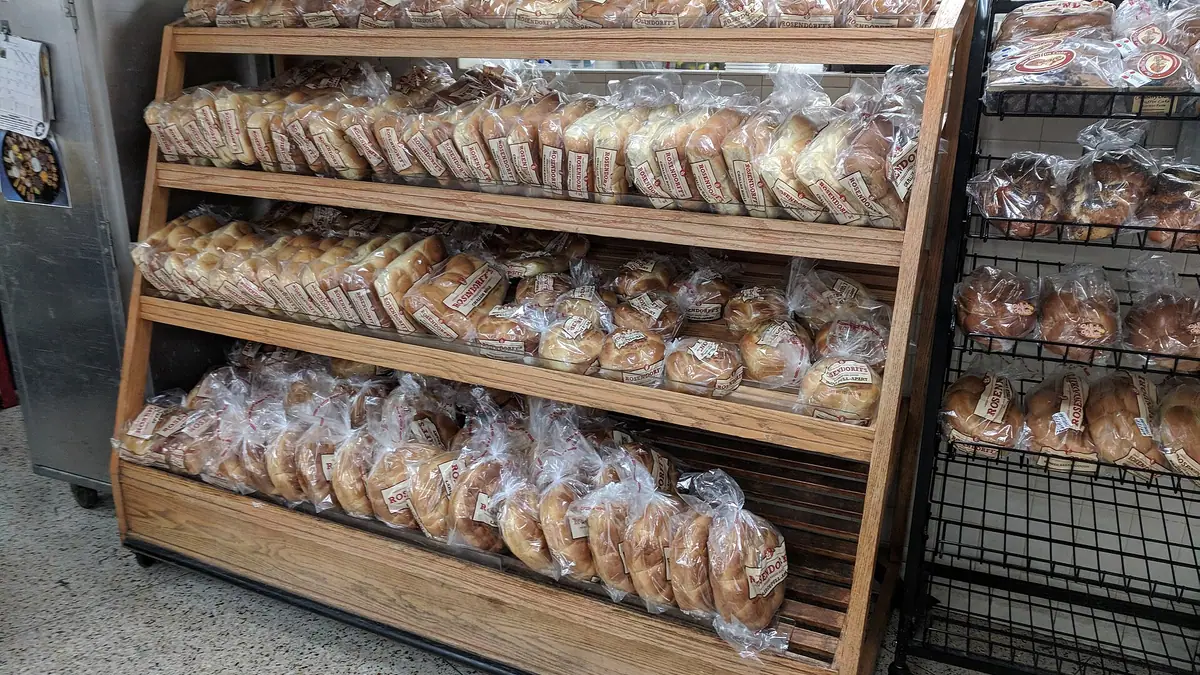 Di's Pies – bakery in Halifax town centre